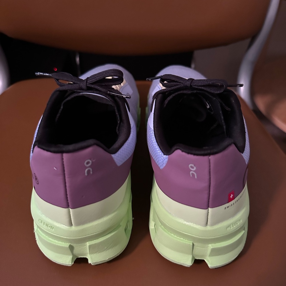On Running Cloudmonster Women Size 11